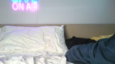 Snapshot of blaze_thickwood chatting on 06-22-26, 07:33 Blaze Thickwood online show from 06-22-26, 07:33