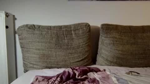 Honey online show from 10-26-25, 01:17