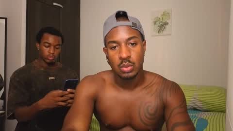 Snapshot of blckexperience chatting on 11-22-25, 11:48 Danny - online show from 11-22-25, 11:48