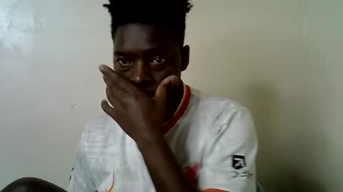 Black  brown online show from 12-17-25, 05:24