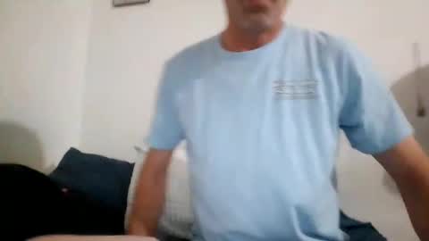 Banana boy blinky online show from 12-25-24, 02:23