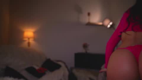 Snapshot of blissdilley chatting on 10-18-25, 04:59 Scarlett NEXT LIVE 5AM gmt online show from 10-18-25, 04:59