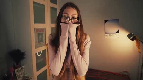  LiLy online show from 09-18-25, 03:03