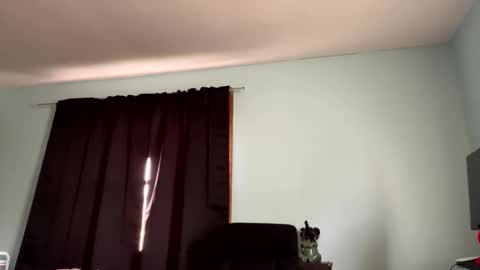 Blissful Foxtrot online show from 04-16-26, 01:12