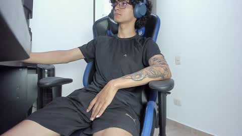 ALEX online show from 01-27-25, 05:15