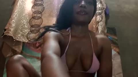 Snapshot of blktulipsxx chatting on 04-16-26, 10:16 Lola online show from 04-16-26, 10:16