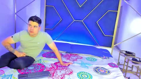 Bllack duchess online show from 02-16-25, 12:43