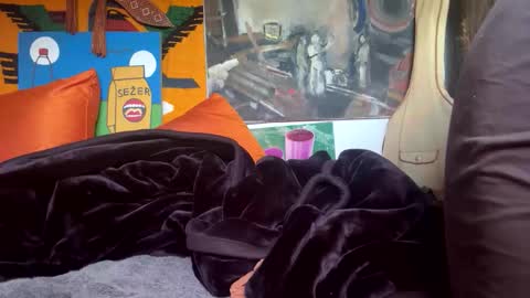 BlIdoL online show from 09-19-25, 07:21