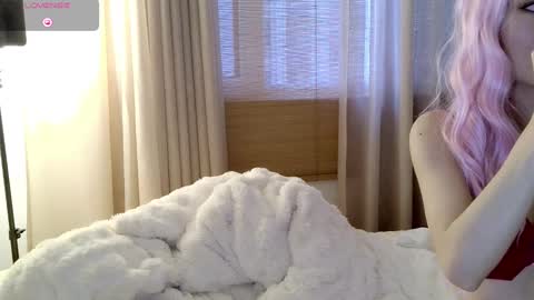 Snapshot of blon_kater chatting on 12-28-24, 08:26 YoYo online show from 12-28-24, 08:26