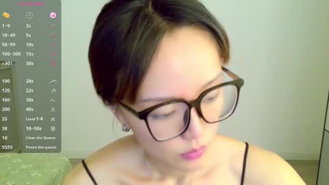 Snapshot of blon_kater chatting on 09-19-25, 06:59 YoYo online show from 09-19-25, 06:59