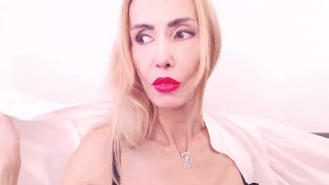 Snapshot of blond_pussy_ chatting on 12-09-24, 08:11 blond_pussy_ online show from 12-09-24, 08:11