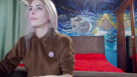 Snapshot of blonde4pasion chatting on 01-16-25, 06:46 blonde4pasion online show from 01-16-25, 06:46
