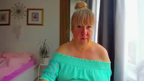 Nicole online show from 05-31-26, 05:20