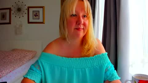 Nicole online show from 07-04-26, 03:35