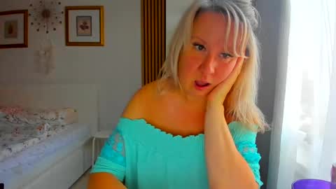 Nicole online show from 07-28-26, 06:20