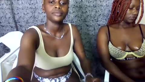 blonde_barby online show from 10-17-25, 11:13