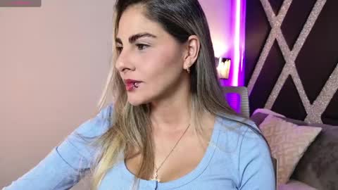 Snapshot of blonde_cat1515 chatting on 05-02-26, 03:22 alejandra online show from 05-02-26, 03:22