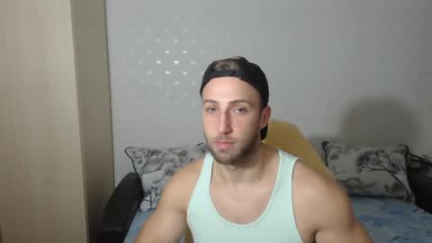 Snapshot of blondeagle chatting on 12-02-24, 06:54 Mr Blond online show from 12-02-24, 06:54