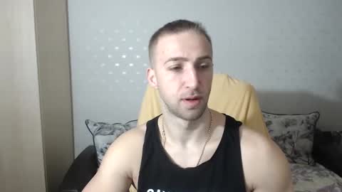 Snapshot of blondeagle chatting on 03-10-25, 07:21 Mr Blond online show from 03-10-25, 07:21