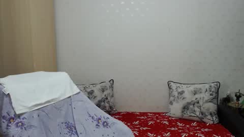 Snapshot of blondeagle chatting on 11-11-25, 09:20 Mr Blond online show from 11-11-25, 09:20