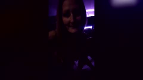 Snapshot of blondebaddie2026 chatting on 06-18-26, 02:45 blondebaddie2026 online show from 06-18-26, 02:45