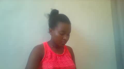 Snapshot of blondebarbiey chatting on 02-08-25, 07:48 blonde online show from 02-08-25, 07:48