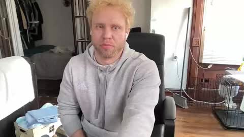 blondebluebear online show from 02-27-26, 03:45