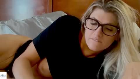 blondechristine99 online show from 07-10-26, 01:25