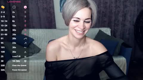 Snapshot of blondemommy_77 chatting on 12-14-24, 10:50 Lola online show from 12-14-24, 10:50