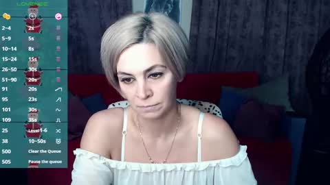 Snapshot of blondemommy_77 chatting on 01-08-25, 10:58 Lola online show from 01-08-25, 10:58