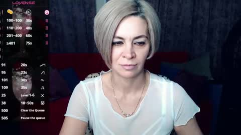 Snapshot of blondemommy_77 chatting on 01-12-25, 07:53 Lola online show from 01-12-25, 07:53