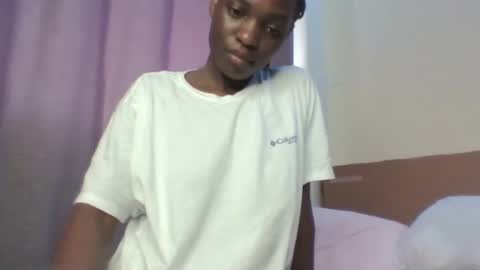 Bebes online show from 11-22-25, 06:12