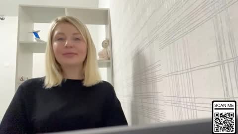 Snapshot of blondie_xoxoxo chatting on 10-17-25, 07:00 blondie_xoxoxo online show from 10-17-25, 07:00