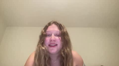 Snapshot of blondiebaddi chatting on 10-04-25, 11:36 BADDIE online show from 10-04-25, 11:36