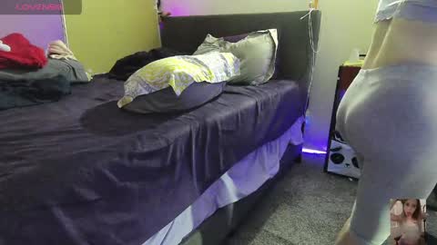 Bubbles online show from 04-18-26, 12:42