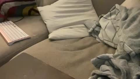 IM TRYNG online show from 11-05-25, 01:05