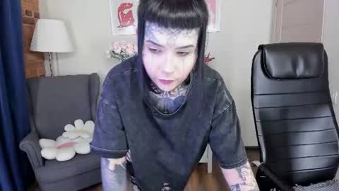 Snapshot of blood__mary chatting on 07-24-26, 08:40 Mary online show from 07-24-26, 08:40