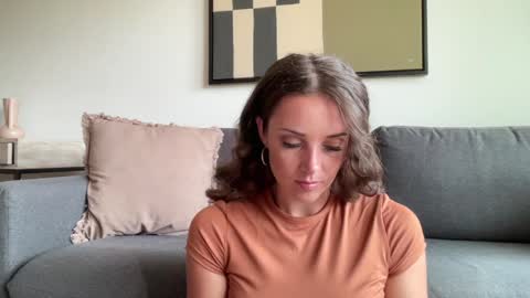 Snapshot of bloomyogi chatting on 09-27-25, 11:43 Emma Bloom online show from 09-27-25, 11:43