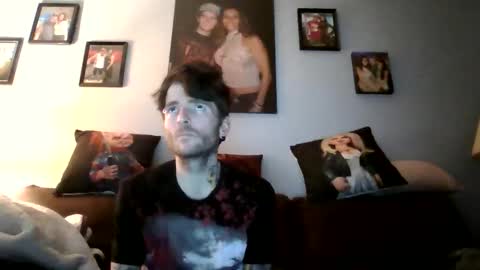 Snapshot of blowme19866 chatting on 04-10-26, 04:06 blowme19866 online show from 04-10-26, 04:06