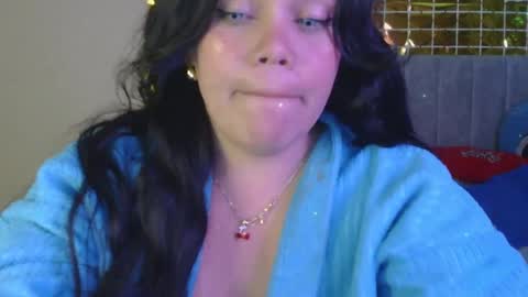 Snapshot of blue_angel33 chatting on 03-06-25, 02:19 kate online show from 03-06-25, 02:19