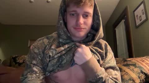 Snapshot of blue_eyed_beau chatting on 02-07-26, 03:54 Beau online show from 02-07-26, 03:54