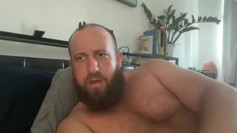 blue_eyes247 online show from 06-18-26, 09:08