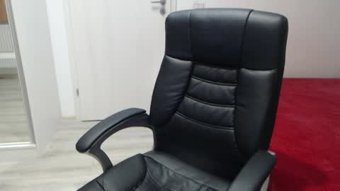 Juliet online show from 04-20-26, 04:21