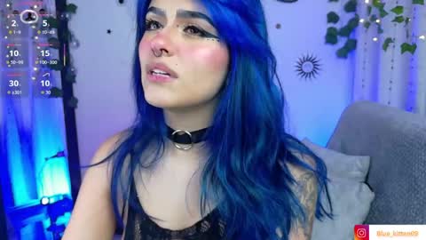 Snapshot of blue_kittenn chatting on 06-05-26, 06:52 blue_kittenn online show from 06-05-26, 06:52