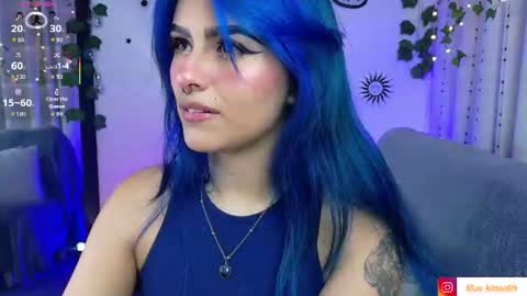 Snapshot of blue_kittenn chatting on 06-11-26, 04:32 blue_kittenn online show from 06-11-26, 04:32