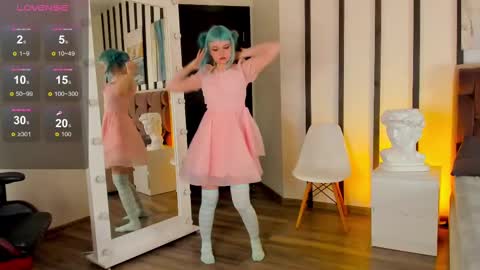 Snapshot of blue_nymph1 chatting on 01-13-25, 10:25 Alice online show from 01-13-25, 10:25