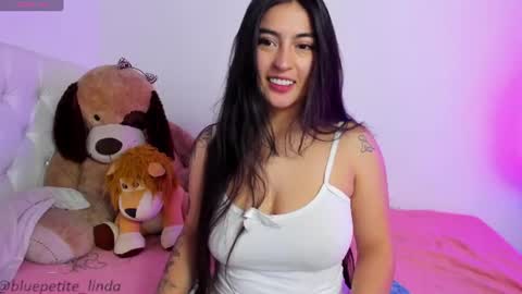 Linda  online show from 06-13-26, 02:37