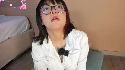 Snapshot of blue_sixx chatting on 05-10-26, 06:24 blue_sixx online show from 05-10-26, 06:24
