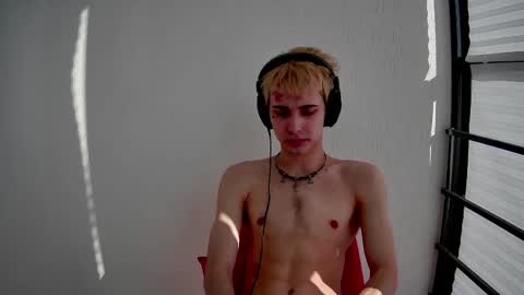 SONNYVAN online show from 03-18-26, 07:44