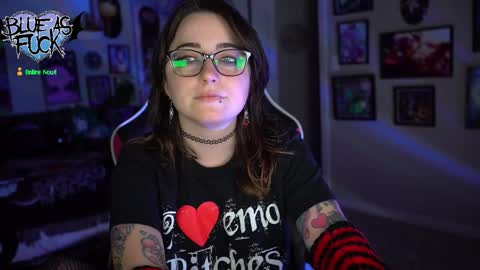 Blue online show from 01-01-25, 12:53